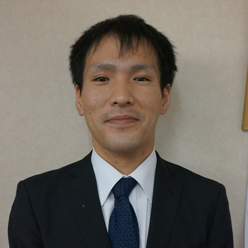 山かつ 国府店 店長 齋藤 智之